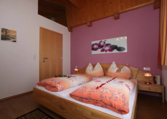 Haus Gugglberger شقة