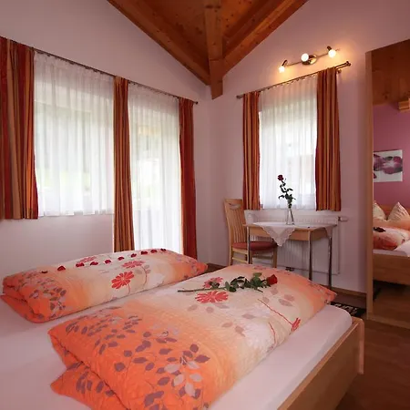 Haus Gugglberger * Hainzenberg