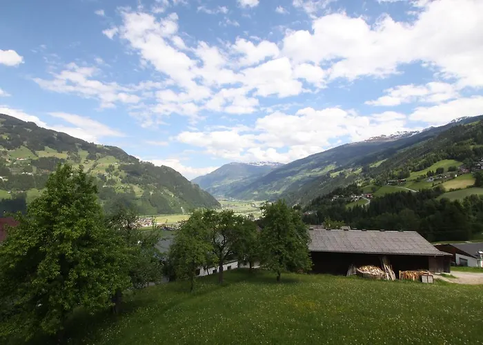 Haus Gugglberger Apartman Hainzenberg